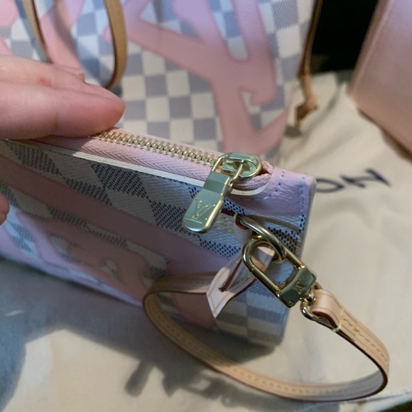 LV Tahitienne Neverfull - Picture 12 of 16